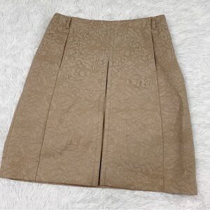 Etcetera pleated front jacquard a-line short in nude tan